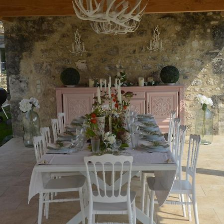 Le Murmure Des Fees Issigeac Bagian luar foto