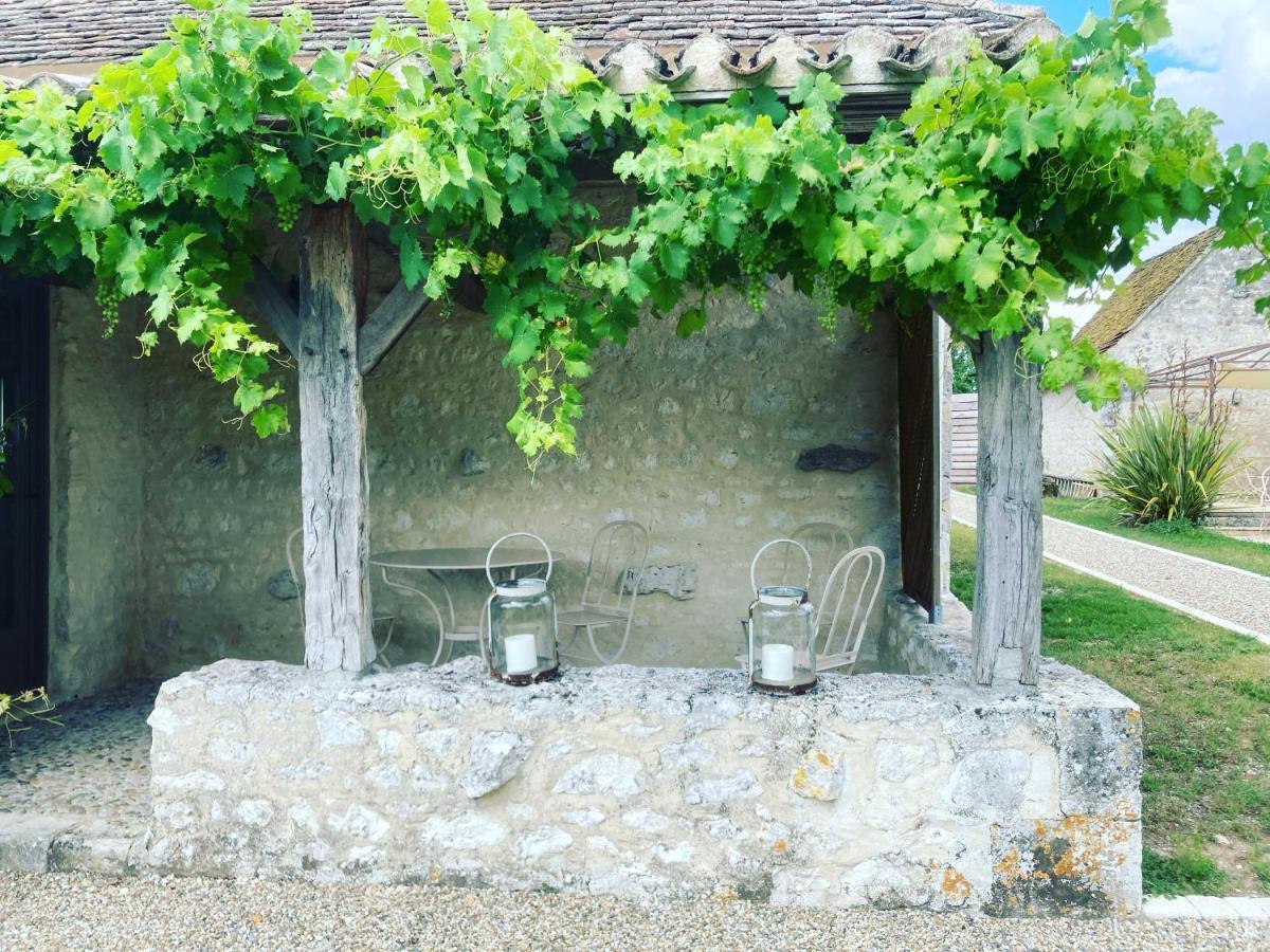 Le Murmure Des Fees Issigeac Bagian luar foto