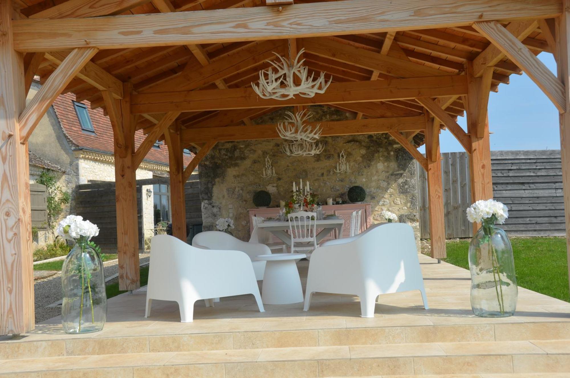 Le Murmure Des Fees Issigeac Bagian luar foto